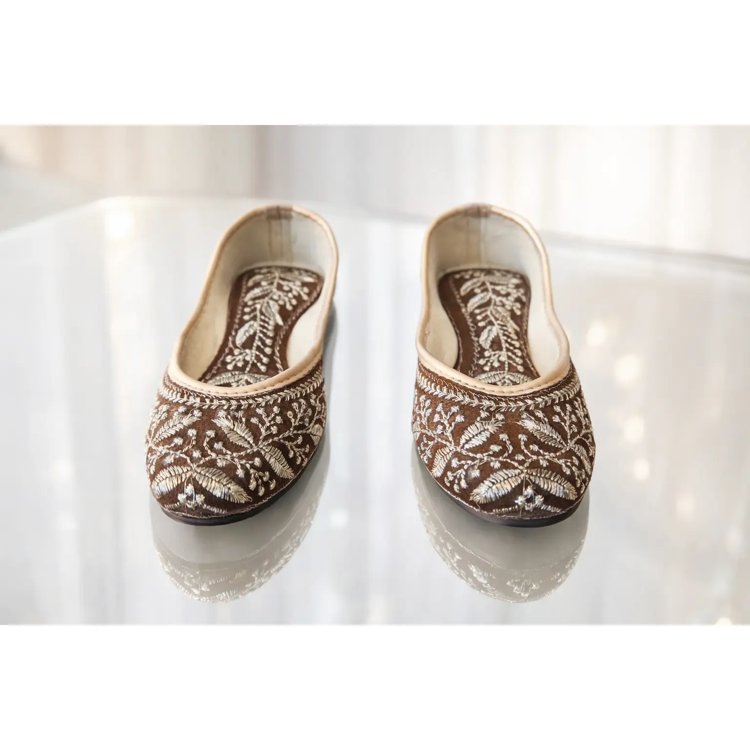Women's Traditional Indian Ethnic Brown Thread Work Punjabi Jutti Flats, Women's Casual Shoes, Footwear
