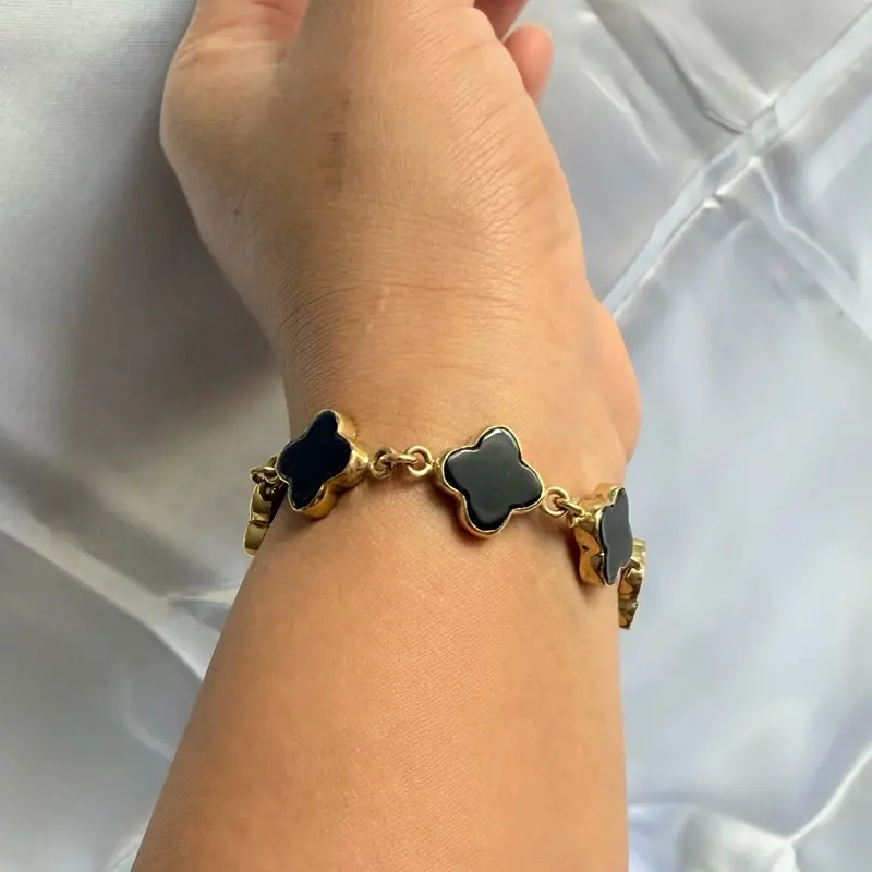 Pure panchadhatu non tarnish daily wear black clover bracelet for women