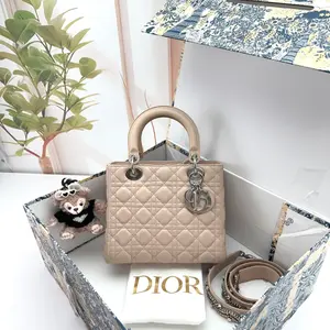 Pre-owned Dior Lambskin Shoulder Bags 7.8'' R2519 Shoulder Bag C536258761 0202 T3 Mia