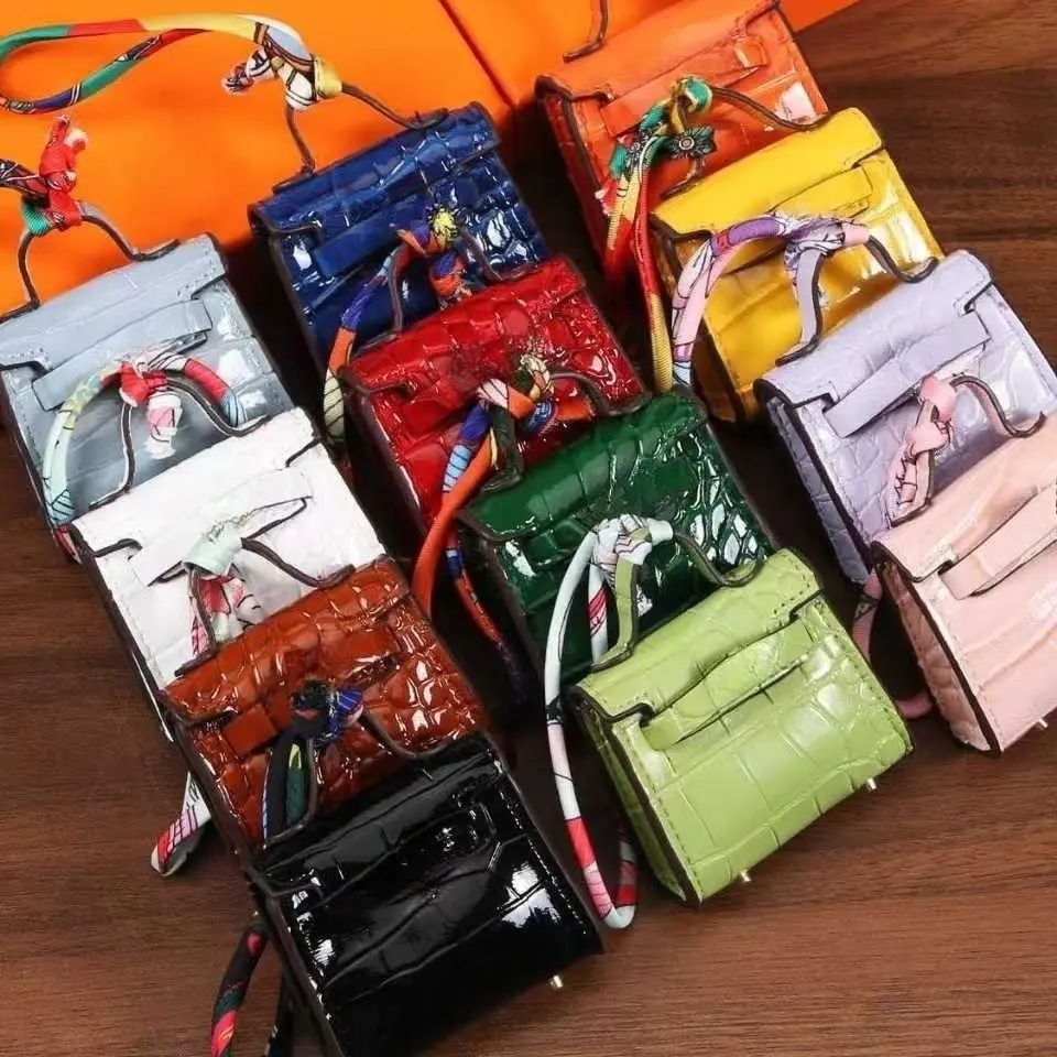 Quilted Mini Bag Key Charm for Women, Luxury Purse Pendant and Car Keychain for Bag or Auto Interior Decoration, Car Key Chains, Key Charm Accessories
