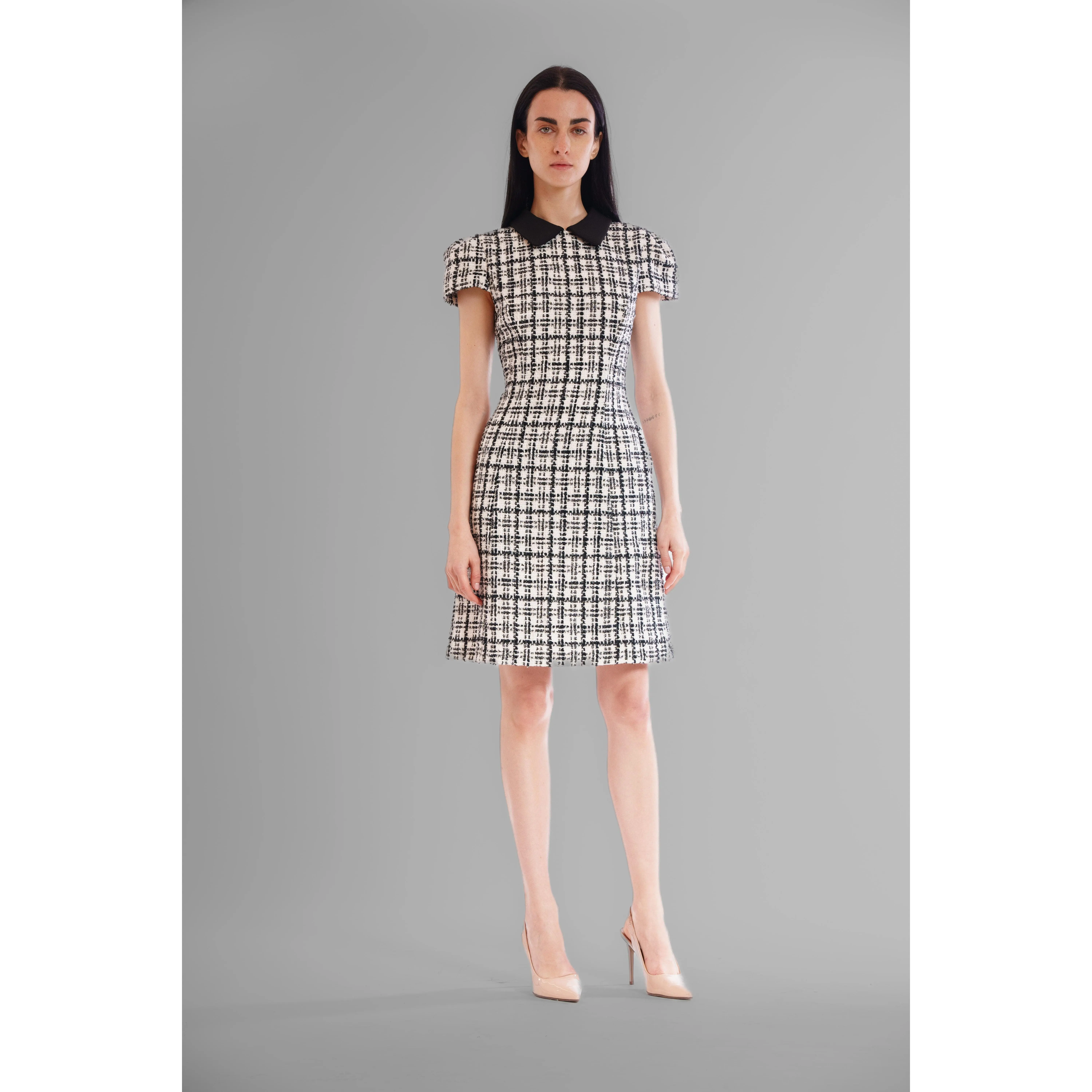 SHORT SLEEVE BOUCLE DRESS WITH COLLAR