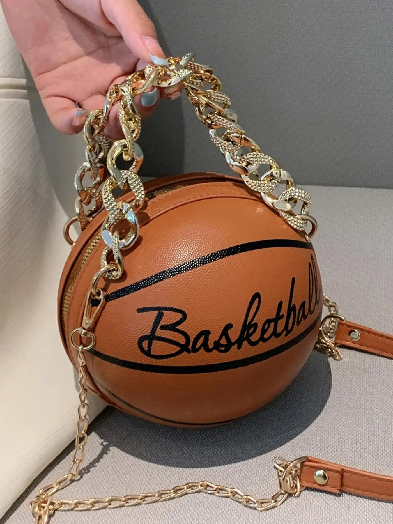 Women's Fashionable Basketball Shaped Handbag, Casual Simple Handbag for Daily Used, Trendy Versatile High-quality Daily Commuting Bag, Girl Shopping Bag, Girl Dating Bag, Crossbody Chain Bag, Fashionable Purse Handbag, Fashion Purses, Casual Bags