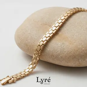 Elara 5.5mm Serpentine Snake Bracelet