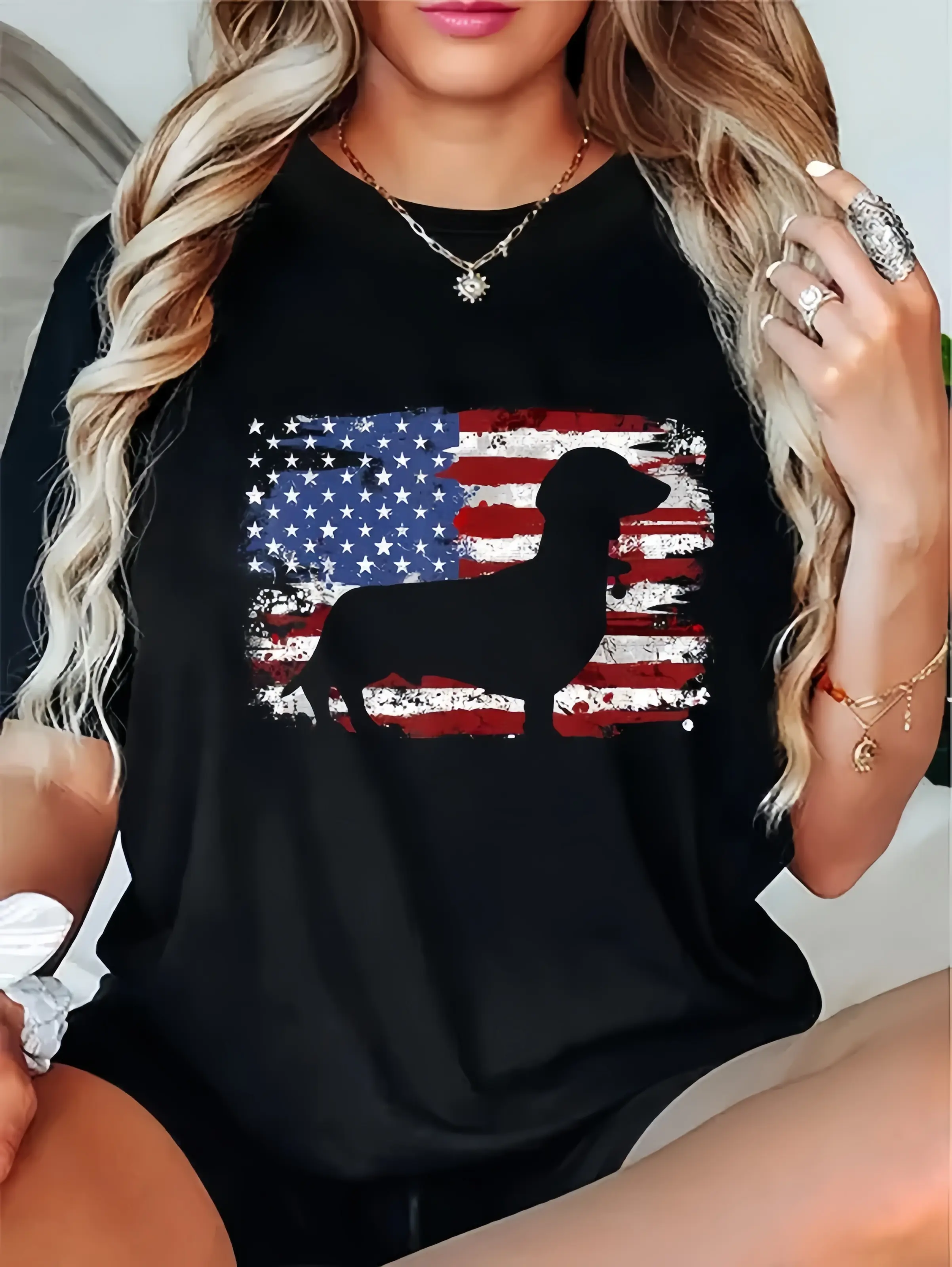 Women's Dachshund Weiner T-Shirt with Vintage American Flag Print, Casual Fitted 100% Cotton Shortsleeve Round Neck Top, Tshirt, Lady, Pun‑Ready Tee