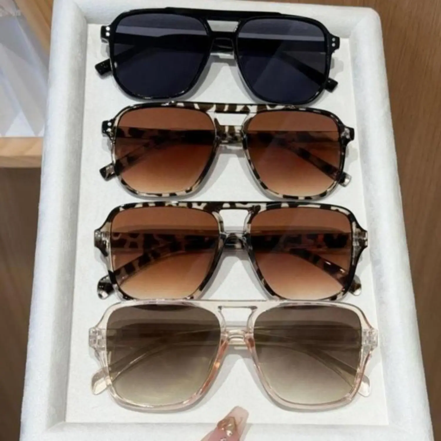 4-pack unisex Y2K fashionable versatile aviator sunglasses, stylish casual sunglasses for daily use, fashionable accessories for outdoor activities Lightweight Polarized Sports Square Vintage Small Oval Women's Glasses Double Bridge Sunglasses Set,summerw