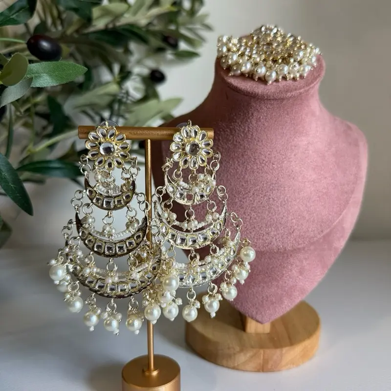 Kundan earrings