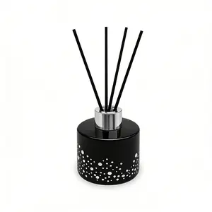 Cozy & Fresh Vibes Only! 100ml Reed Diffuser in 2 Luxe Scents – Blackberry & Bay (Berry Bliss) or Grapefruit & Elderflower (Citrus + Sandalwood) | 10% Premium Oil, All-Day Aroma