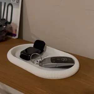 Minimalist Catch All Tray for Keys and Plates - Organize Your Space with Style
