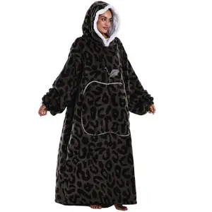 Msrlassn Oversized Hoodie Wearable Blanket Sleepwear as Valentine's Day Gifts for Mom Girlfriend, 1Pcs Plus Size Super Soft Warm Flannel Comfortable Loungewear Womenswear Wearable Blanket for Women Men Adults with big Pocket