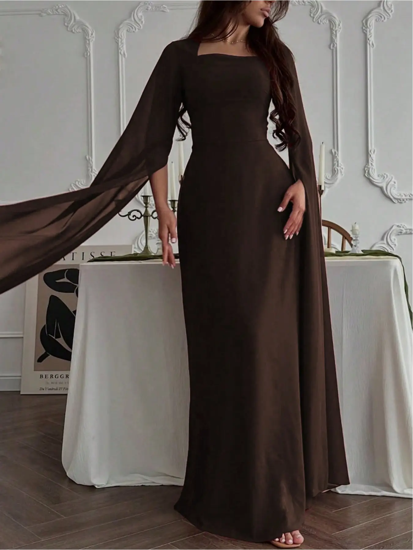 Elegant and stylish design with cape sleeves, Formal court-style dress, slim-fit dress for graduation ceremony and wedding, high-end temperament long-sleeve cape, sexy and slimming, elegant long-sleeve dress