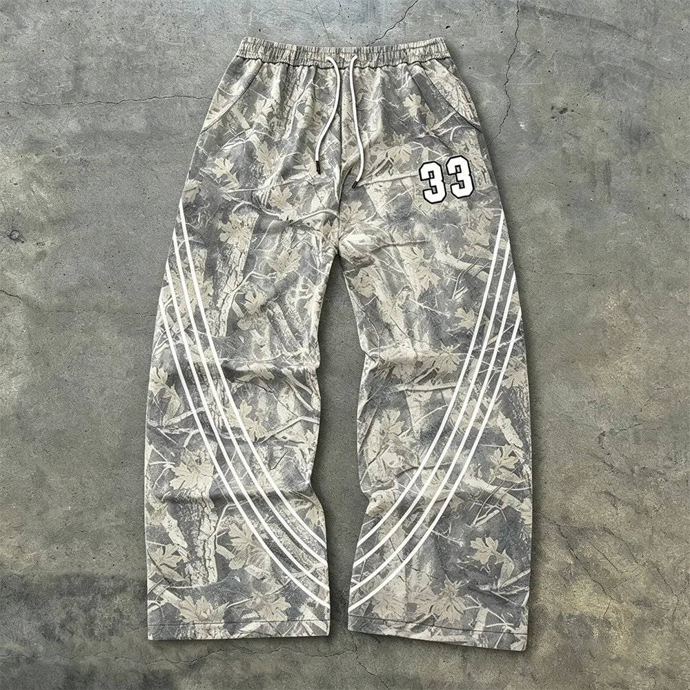 Men Realtree Tree Camo Baggy Wide Leg Sweatpants, Number 33 Graphic Curved White Side Stripes Elastic Drawstring Waist Soft Fleece Vintage Y2K Hip Hop Skate Street Track Jogger Trousers