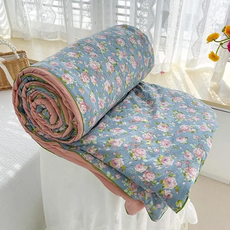 Floral Print Summer Quilt, Floral Coverlet Bedding, 1 Count Soft Skin Friendly Breathable Air Conditioning Quilt, Suitable for Bedroom Living Room or Dorm, Soft Lightweight Quilts, Printed Quilts