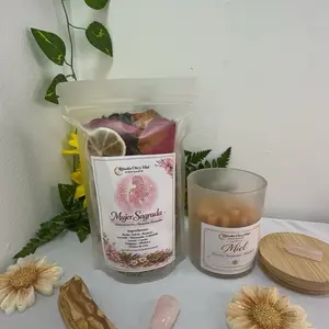 Kit Ritual Mujer Sagrada – Vela Ritual + Mezcla Botánica de Hierbas Naturales (80 g)